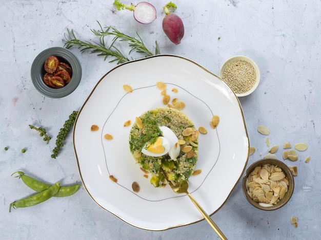 Talerz z apetycznym daniem